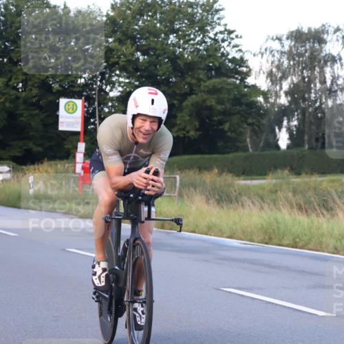 25.08.2024 - Elbe Triathlon Hamburg Fuchs,  Jonas http://msf.ph/oto/6840084 25.08.2024 08:55:47 Radfahren 76, 105 meine-sportfotos.de