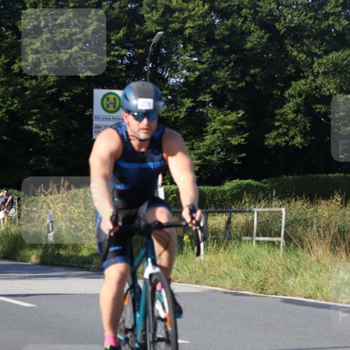 25.08.2024 - Elbe Triathlon Hamburg Fuchs,  Jonas http://msf.ph/oto/6840087 25.08.2024 09:37:42 Radfahren 279, 498, 389 meine-sportfotos.de
