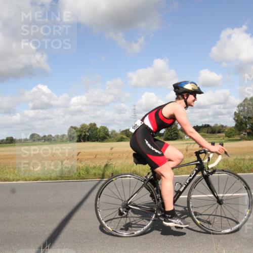 25.08.2024 - Elbe Triathlon Hamburg Fuchs,  Jonas http://msf.ph/oto/6840098 25.08.2024 11:04:42 Radfahren 1688, 777, 1636, 1691, 1450, 1635 meine-sportfotos.de