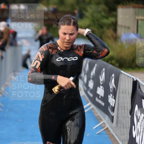 25.08.2024 - Elbe Triathlon Hamburg H.Heesch http://msf.ph/oto/6840106 25.08.2024 08:43:50 Schwimmen 110, 117, 142, 153, 176, 182, 190 meine-sportfotos.de