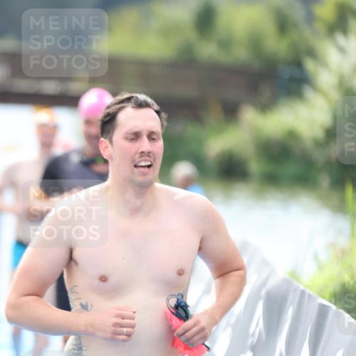 25.08.2024 - Elbe Triathlon Hamburg H.Heesch http://msf.ph/oto/6840109 25.08.2024 14:06:17 Schwimmen 6, 7, 10, 17, 18, 23, 28, 30 meine-sportfotos.de