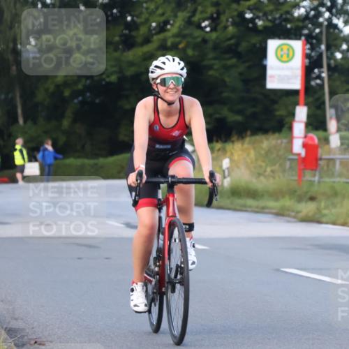 25.08.2024 - Elbe Triathlon Hamburg Fuchs,  Jonas http://msf.ph/oto/6840126 25.08.2024 08:55:54 Radfahren 124 meine-sportfotos.de