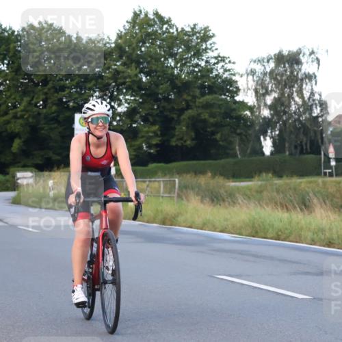 25.08.2024 - Elbe Triathlon Hamburg Fuchs,  Jonas http://msf.ph/oto/6840142 25.08.2024 08:55:54 Radfahren 124 meine-sportfotos.de