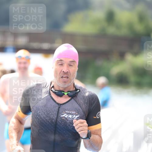 25.08.2024 - Elbe Triathlon Hamburg H.Heesch http://msf.ph/oto/6840144 25.08.2024 14:06:18 Schwimmen 6, 7, 10, 18, 23, 28, 30 meine-sportfotos.de