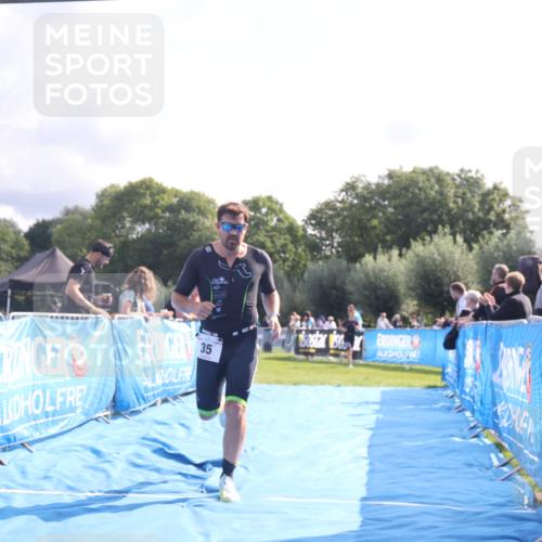 25.08.2024 - Elbe Triathlon Hamburg H.Heesch http://msf.ph/oto/6840145 25.08.2024 10:27:14 Ziel 35 meine-sportfotos.de