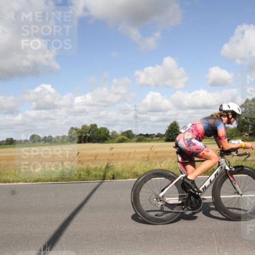 25.08.2024 - Elbe Triathlon Hamburg Fuchs,  Jonas http://msf.ph/oto/6840154 25.08.2024 11:04:56 Radfahren 1623, 1464, 1495, 1614 meine-sportfotos.de