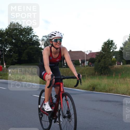 25.08.2024 - Elbe Triathlon Hamburg Fuchs,  Jonas http://msf.ph/oto/6840164 25.08.2024 08:55:54 Radfahren 124 meine-sportfotos.de
