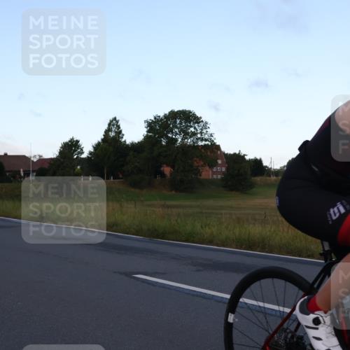 25.08.2024 - Elbe Triathlon Hamburg Fuchs,  Jonas http://msf.ph/oto/6840178 25.08.2024 08:55:55 Radfahren 124 meine-sportfotos.de