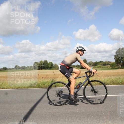 25.08.2024 - Elbe Triathlon Hamburg Fuchs,  Jonas http://msf.ph/oto/6840193 25.08.2024 11:05:30 Radfahren 790, 1603, 1653 meine-sportfotos.de