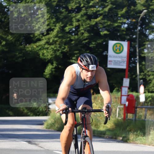 25.08.2024 - Elbe Triathlon Hamburg Fuchs,  Jonas http://msf.ph/oto/6840198 25.08.2024 09:37:50 Radfahren 498, 389, 367 meine-sportfotos.de