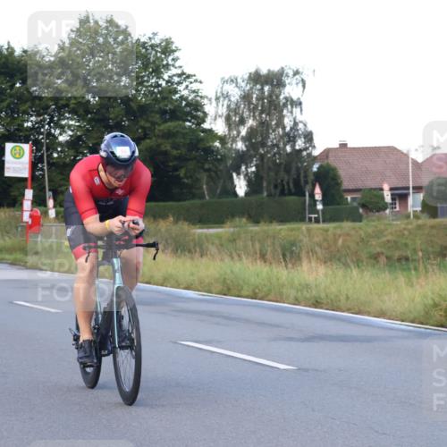 25.08.2024 - Elbe Triathlon Hamburg Fuchs,  Jonas http://msf.ph/oto/6840199 25.08.2024 08:56:06 Radfahren 84, 77 meine-sportfotos.de