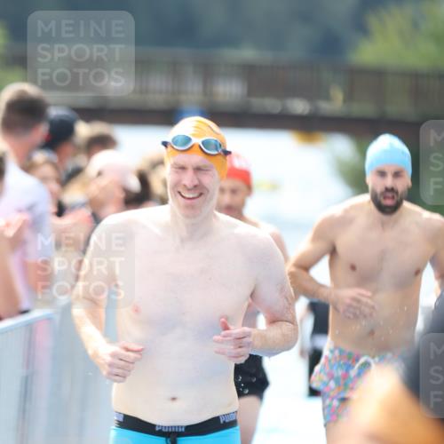 25.08.2024 - Elbe Triathlon Hamburg H.Heesch http://msf.ph/oto/6840211 25.08.2024 14:06:20 Schwimmen 6, 7, 10, 18, 23, 28, 30 meine-sportfotos.de