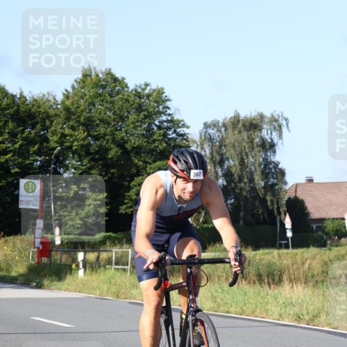 25.08.2024 - Elbe Triathlon Hamburg Fuchs,  Jonas http://msf.ph/oto/6840215 25.08.2024 09:37:50 Radfahren 498, 389, 367 meine-sportfotos.de