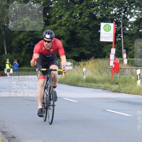 25.08.2024 - Elbe Triathlon Hamburg Fuchs,  Jonas http://msf.ph/oto/6840255 25.08.2024 08:56:11 Radfahren 84, 77 meine-sportfotos.de