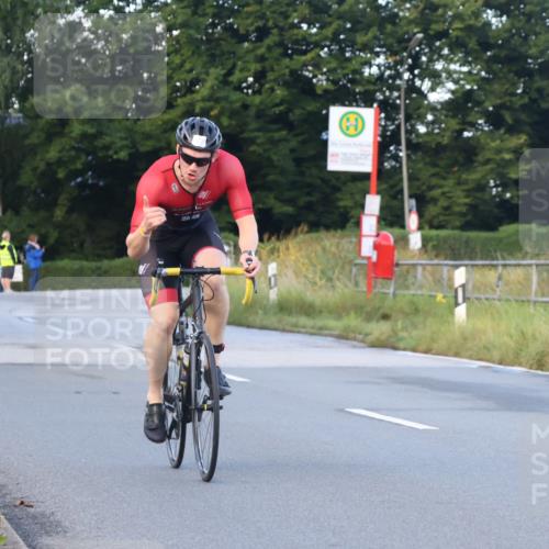 25.08.2024 - Elbe Triathlon Hamburg Fuchs,  Jonas http://msf.ph/oto/6840264 25.08.2024 08:56:11 Radfahren 84, 77 meine-sportfotos.de