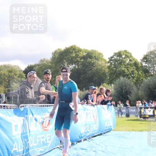 25.08.2024 - Elbe Triathlon Hamburg H.Heesch http://msf.ph/oto/6840270 25.08.2024 10:27:22 Ziel 35, 46 meine-sportfotos.de