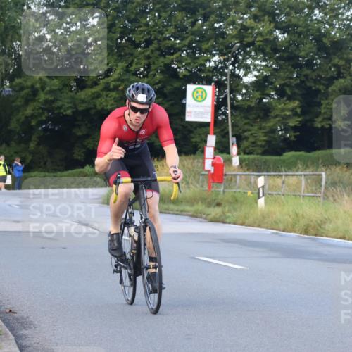 25.08.2024 - Elbe Triathlon Hamburg Fuchs,  Jonas http://msf.ph/oto/6840272 25.08.2024 08:56:12 Radfahren 77 meine-sportfotos.de