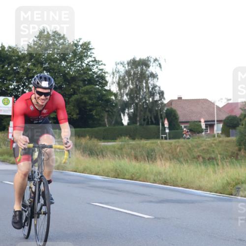 25.08.2024 - Elbe Triathlon Hamburg Fuchs,  Jonas http://msf.ph/oto/6840288 25.08.2024 08:56:12 Radfahren 77 meine-sportfotos.de