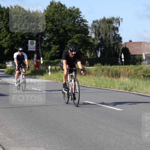 25.08.2024 - Elbe Triathlon Hamburg Fuchs,  Jonas http://msf.ph/oto/6840321 25.08.2024 09:38:06 Radfahren 62, 296, 489, 365, 369, 120 meine-sportfotos.de