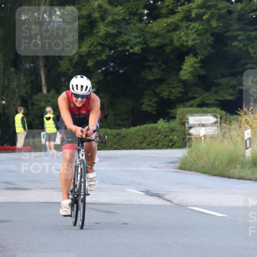 25.08.2024 - Elbe Triathlon Hamburg Fuchs,  Jonas http://msf.ph/oto/6840326 25.08.2024 08:56:23 Radfahren 122, 60 meine-sportfotos.de