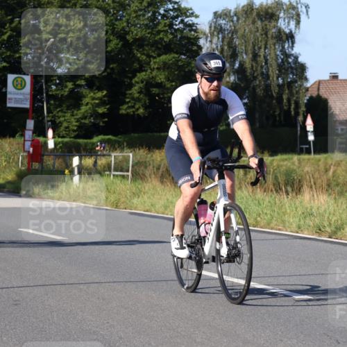 25.08.2024 - Elbe Triathlon Hamburg Fuchs,  Jonas http://msf.ph/oto/6840344 25.08.2024 09:38:07 Radfahren 62, 296, 489, 365, 369, 120 meine-sportfotos.de