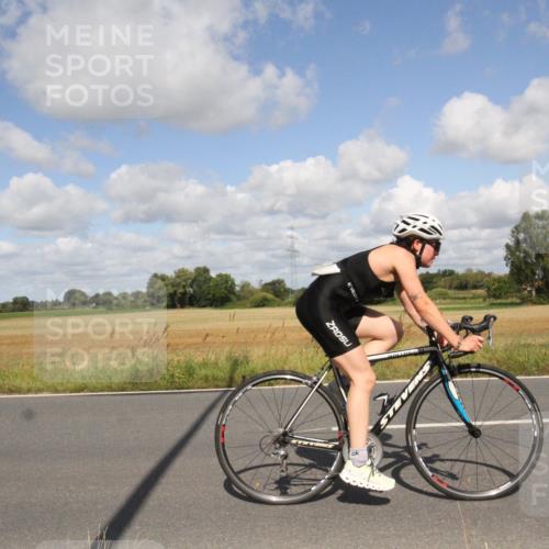 25.08.2024 - Elbe Triathlon Hamburg Fuchs,  Jonas http://msf.ph/oto/6840354 25.08.2024 11:06:51 Radfahren 1621, 1526, 634 meine-sportfotos.de