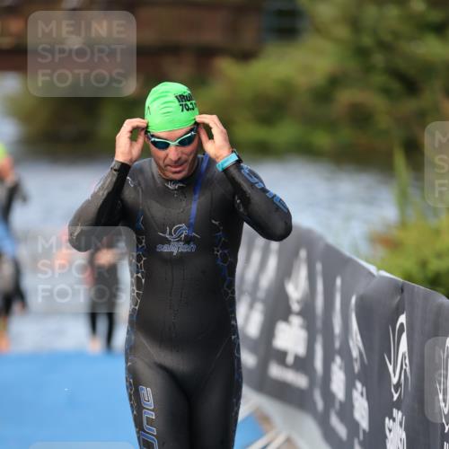 25.08.2024 - Elbe Triathlon Hamburg H.Heesch http://msf.ph/oto/6840357 25.08.2024 08:44:06 Schwimmen 110, 139, 172, 176, 182 meine-sportfotos.de