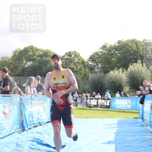 25.08.2024 - Elbe Triathlon Hamburg H.Heesch http://msf.ph/oto/6840363 25.08.2024 10:27:34 Ziel 76 meine-sportfotos.de