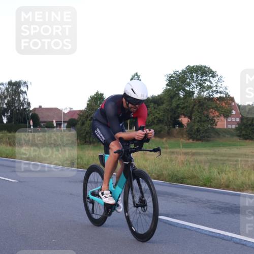 25.08.2024 - Elbe Triathlon Hamburg Fuchs,  Jonas http://msf.ph/oto/6840396 25.08.2024 08:56:26 Radfahren 122, 60 meine-sportfotos.de