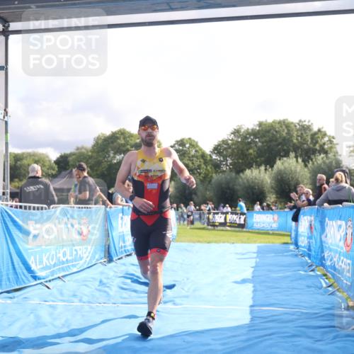 25.08.2024 - Elbe Triathlon Hamburg H.Heesch http://msf.ph/oto/6840397 25.08.2024 10:27:35 Ziel 76, 111 meine-sportfotos.de