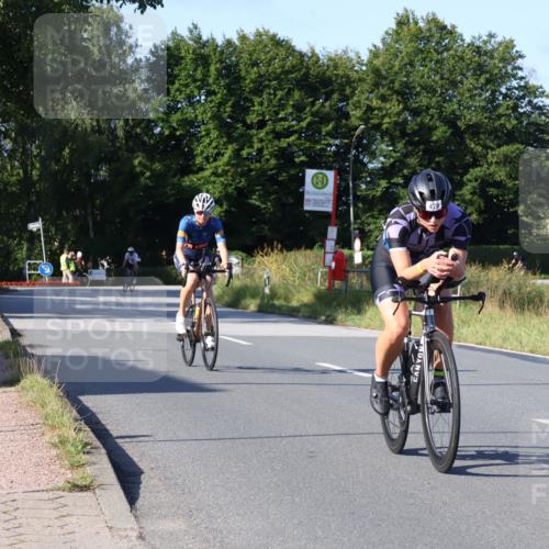 25.08.2024 - Elbe Triathlon Hamburg Fuchs,  Jonas http://msf.ph/oto/6840408 25.08.2024 09:38:17 Radfahren 479, 464 meine-sportfotos.de