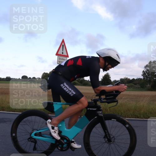 25.08.2024 - Elbe Triathlon Hamburg Fuchs,  Jonas http://msf.ph/oto/6840420 25.08.2024 08:56:27 Radfahren 122, 60 meine-sportfotos.de