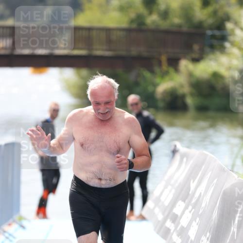 25.08.2024 - Elbe Triathlon Hamburg H.Heesch http://msf.ph/oto/6840421 25.08.2024 14:08:21 Schwimmen  meine-sportfotos.de