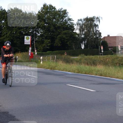 25.08.2024 - Elbe Triathlon Hamburg Fuchs,  Jonas http://msf.ph/oto/6840467 25.08.2024 08:56:39 Radfahren 64, 131, 35, 154 meine-sportfotos.de