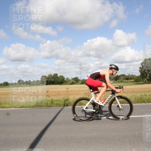 25.08.2024 - Elbe Triathlon Hamburg Fuchs,  Jonas http://msf.ph/oto/6840468 25.08.2024 11:07:54 Radfahren 1535, 1609, 1565 meine-sportfotos.de