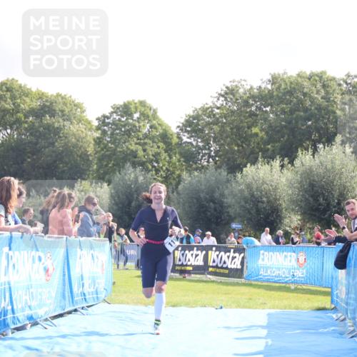 25.08.2024 - Elbe Triathlon Hamburg H.Heesch http://msf.ph/oto/6840493 25.08.2024 10:27:41 Ziel 76, 111 meine-sportfotos.de