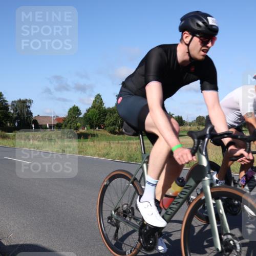 25.08.2024 - Elbe Triathlon Hamburg Fuchs,  Jonas http://msf.ph/oto/6840494 25.08.2024 09:38:26 Radfahren 309, 375, 349, 213 meine-sportfotos.de
