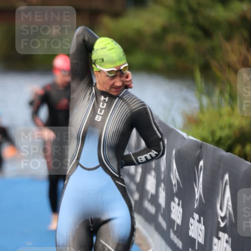 25.08.2024 - Elbe Triathlon Hamburg H.Heesch http://msf.ph/oto/6840496 25.08.2024 08:44:13 Schwimmen 139, 145, 152, 172, 186 meine-sportfotos.de