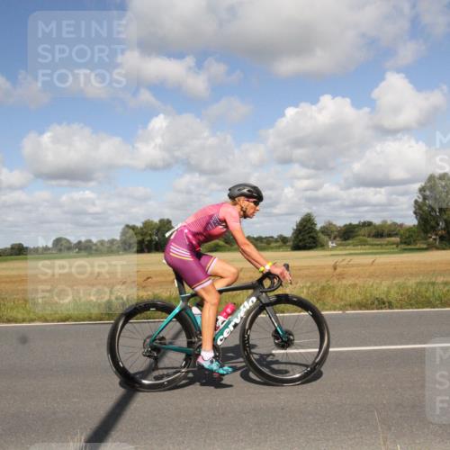 25.08.2024 - Elbe Triathlon Hamburg Fuchs,  Jonas http://msf.ph/oto/6840515 25.08.2024 11:08:25 Radfahren 1564, 1496, 1581, 1641 meine-sportfotos.de