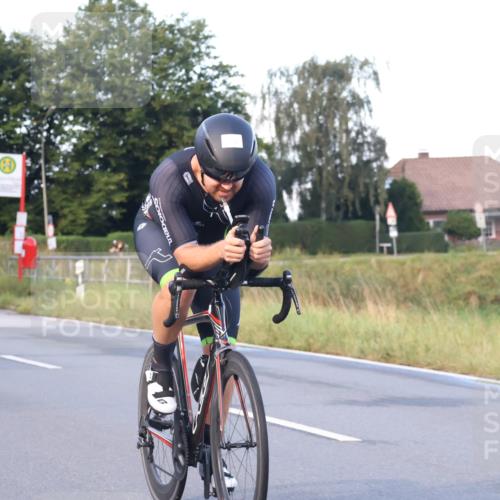 25.08.2024 - Elbe Triathlon Hamburg Fuchs,  Jonas http://msf.ph/oto/6840520 25.08.2024 08:56:42 Radfahren 64, 131, 35, 154 meine-sportfotos.de