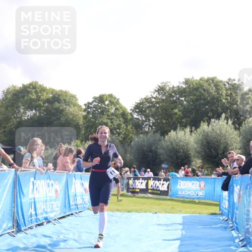 25.08.2024 - Elbe Triathlon Hamburg H.Heesch http://msf.ph/oto/6840539 25.08.2024 10:27:41 Ziel 76, 111 meine-sportfotos.de
