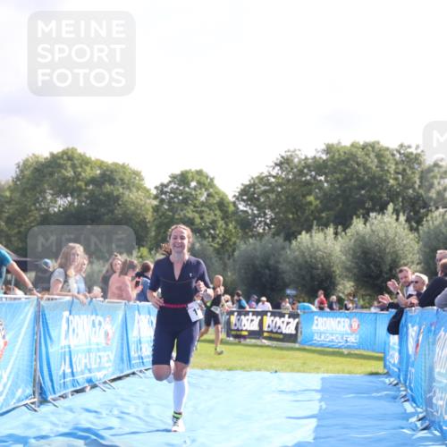 25.08.2024 - Elbe Triathlon Hamburg H.Heesch http://msf.ph/oto/6840552 25.08.2024 10:27:42 Ziel 76, 111 meine-sportfotos.de