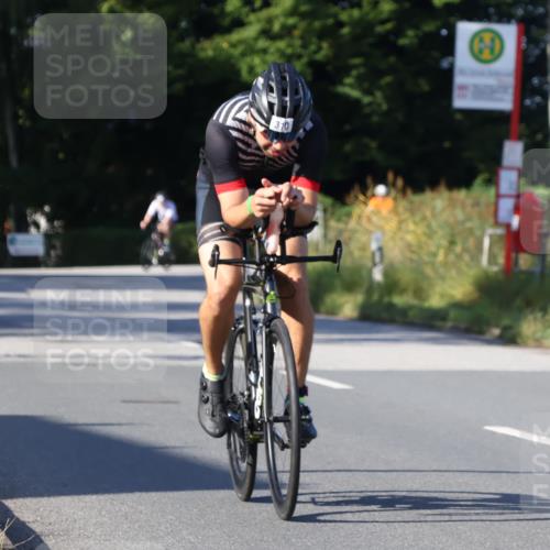 25.08.2024 - Elbe Triathlon Hamburg Fuchs,  Jonas http://msf.ph/oto/6840560 25.08.2024 09:38:35 Radfahren 239, 310, 342 meine-sportfotos.de