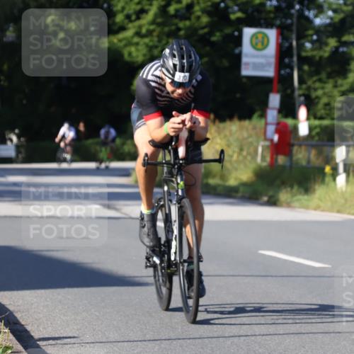 25.08.2024 - Elbe Triathlon Hamburg Fuchs,  Jonas http://msf.ph/oto/6840564 25.08.2024 09:38:36 Radfahren 239, 310, 342, 404 meine-sportfotos.de