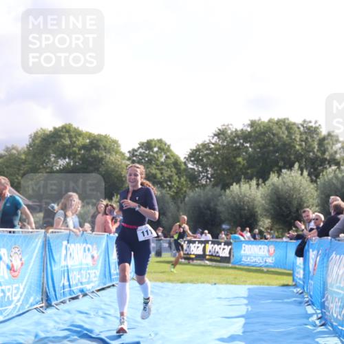 25.08.2024 - Elbe Triathlon Hamburg H.Heesch http://msf.ph/oto/6840583 25.08.2024 10:27:42 Ziel 76, 111 meine-sportfotos.de