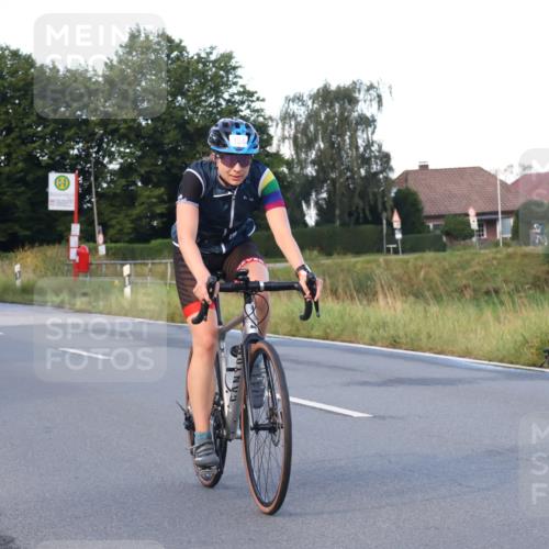 25.08.2024 - Elbe Triathlon Hamburg Fuchs,  Jonas http://msf.ph/oto/6840591 25.08.2024 08:56:45 Radfahren 131, 35, 154, 150, 94 meine-sportfotos.de
