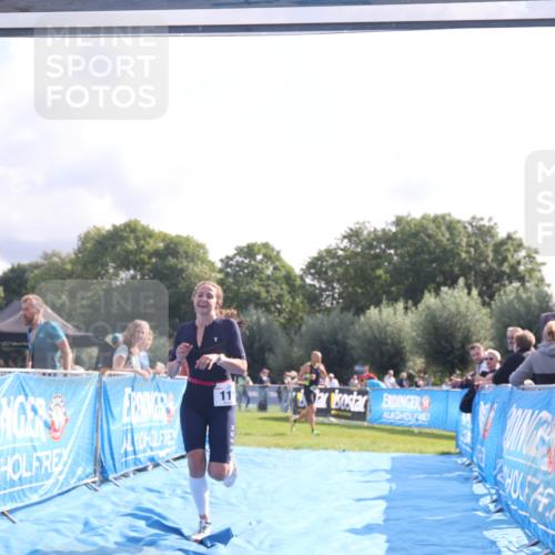25.08.2024 - Elbe Triathlon Hamburg H.Heesch http://msf.ph/oto/6840616 25.08.2024 10:27:42 Ziel 76, 111 meine-sportfotos.de