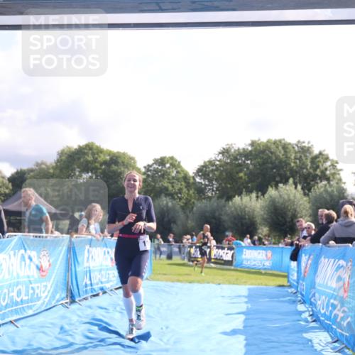 25.08.2024 - Elbe Triathlon Hamburg H.Heesch http://msf.ph/oto/6840625 25.08.2024 10:27:42 Ziel 76, 111 meine-sportfotos.de
