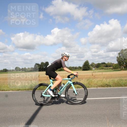 25.08.2024 - Elbe Triathlon Hamburg Fuchs,  Jonas http://msf.ph/oto/6840627 25.08.2024 11:09:18 Radfahren 1502, 1651, 1548, 1599, 1518, 1586 meine-sportfotos.de
