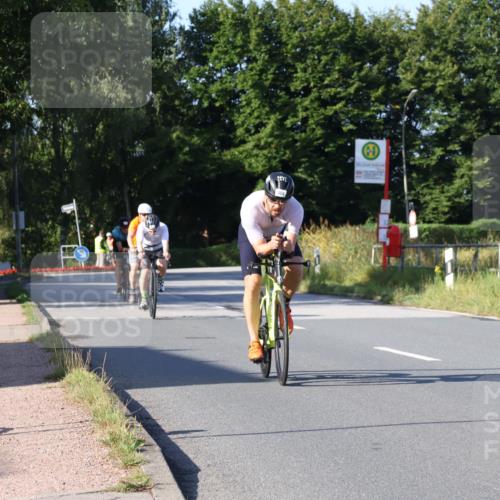 25.08.2024 - Elbe Triathlon Hamburg Fuchs,  Jonas http://msf.ph/oto/6840630 25.08.2024 09:38:42 Radfahren 310, 342, 404, 280, 224, 167 meine-sportfotos.de